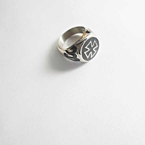 Vintage Ankh Mens Ring Stainless Steel Size 11 brand new - Picture 1 of 2